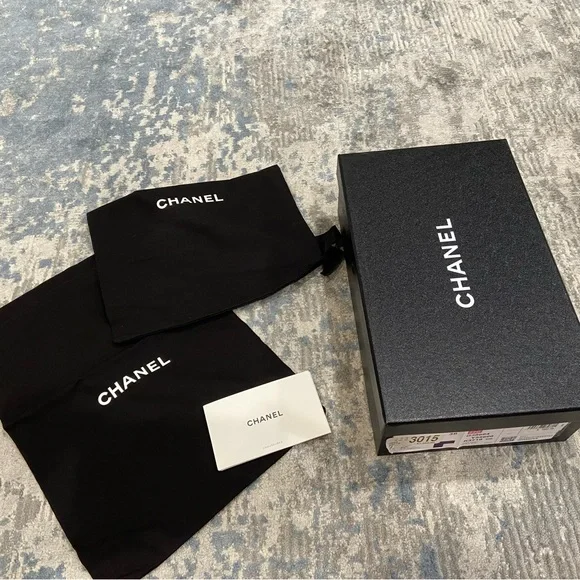 Chanel Patent Calfskin Sandal - size 36 - Picture 2 of 8